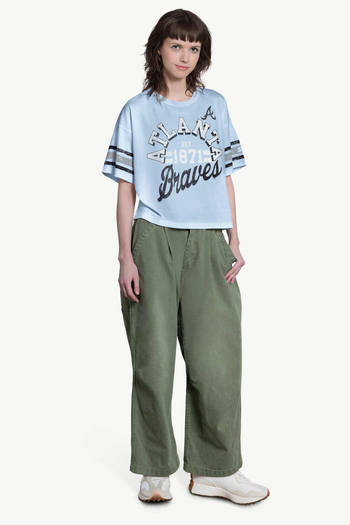 WOMENS ATLANTA BRAVES OFFENSE SHORT SLEEVE T SHIRT