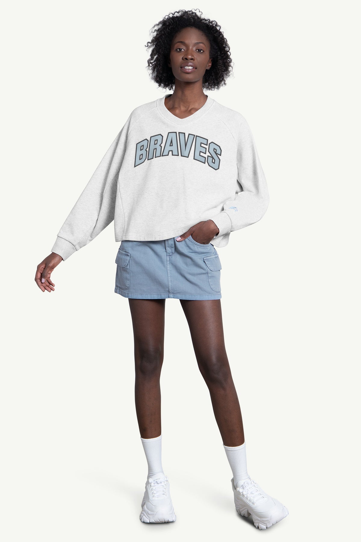 WOMENS ATLANTA BRAVES SHOW UP SWEATSHIRT