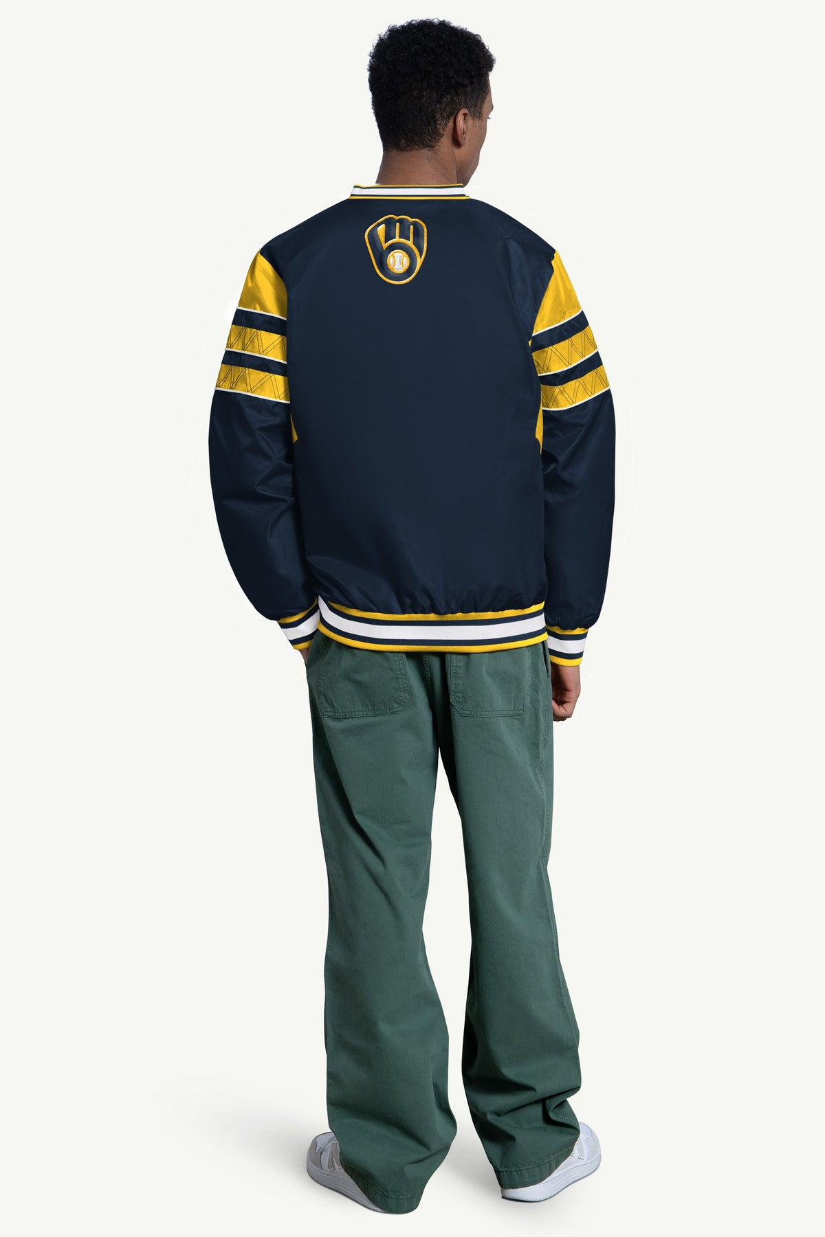 MENS MILWAUKEE BREWERS ENFORCER V-NECK PULLOVER JACKET